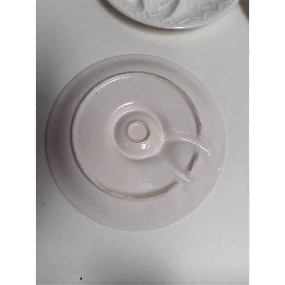 Set 4 White Artichoke Salad Plates 8.5